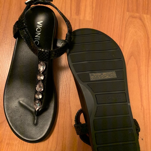 New Dressy Vionic Sandals - Picture 3 of 3